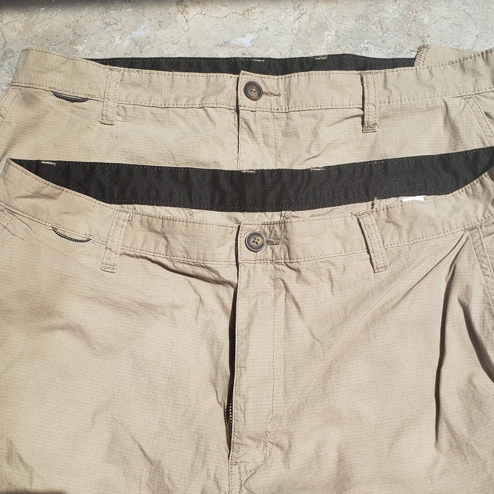 2 pairs of Dickie's men's khaki cargo shorts size 38
